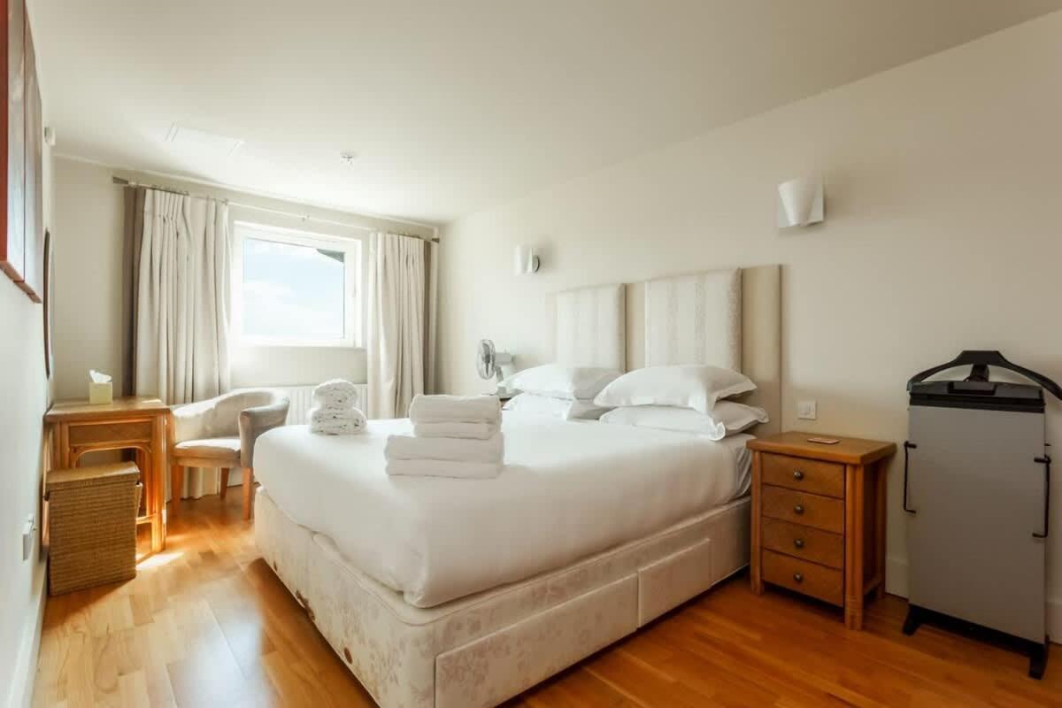 Crow'S Nest Villa Poole Ngoại thất bức ảnh