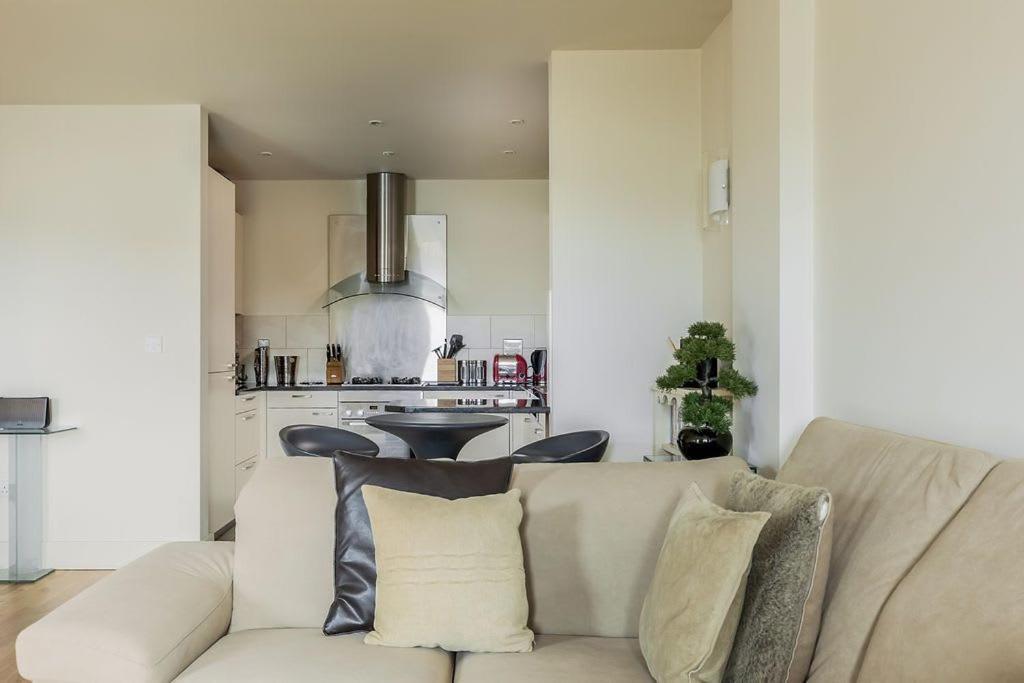 Crow'S Nest Villa Poole Ngoại thất bức ảnh