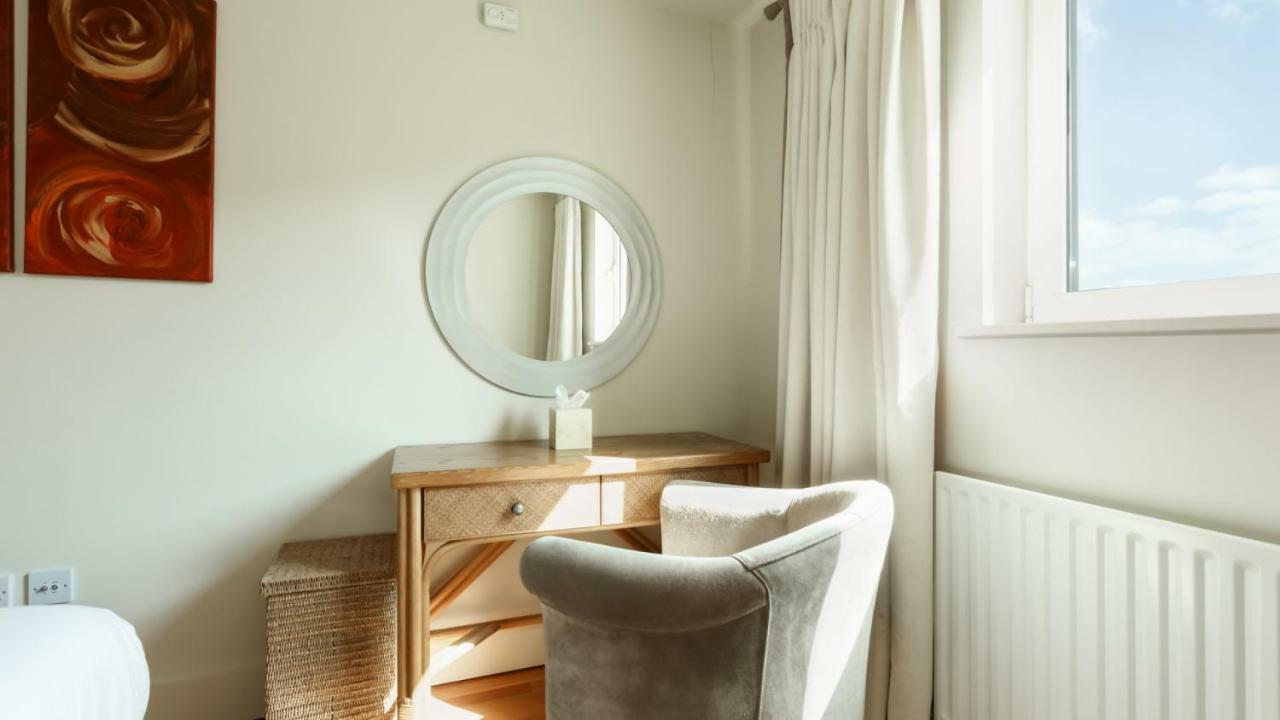 Crow'S Nest Villa Poole Ngoại thất bức ảnh